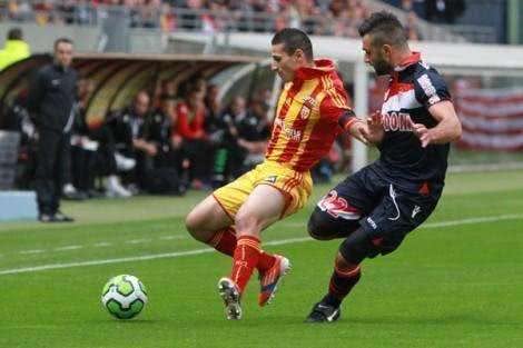  格勒诺布尔门将神扑救险力保城门不失