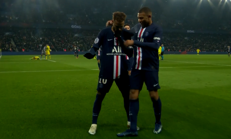  巴黎圣日耳曼主场奏凯，领跑积分榜优势扩大